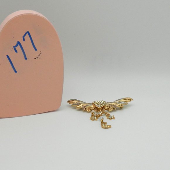 Kirk's Folly Brooch - ALWAYS FAITHFUL WINGED HEART - Picture 6 of 6